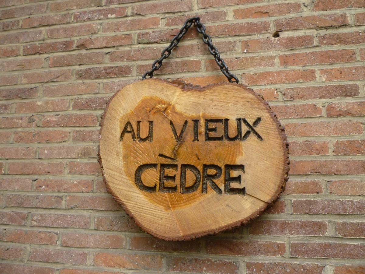 Au Vieux Cedre Bed and Breakfast Mouvaux Εξωτερικό φωτογραφία