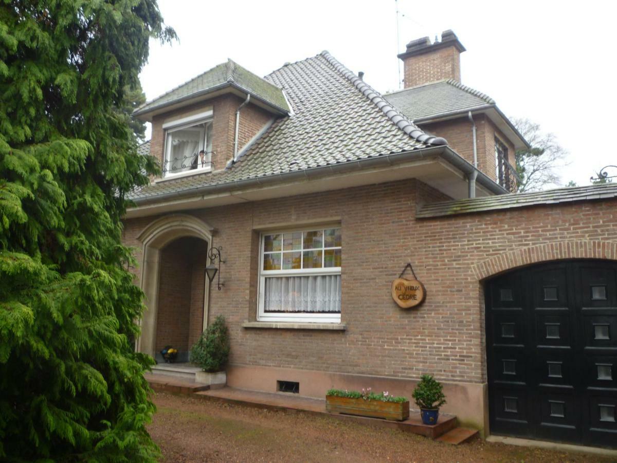 Au Vieux Cedre Bed and Breakfast Mouvaux Εξωτερικό φωτογραφία
