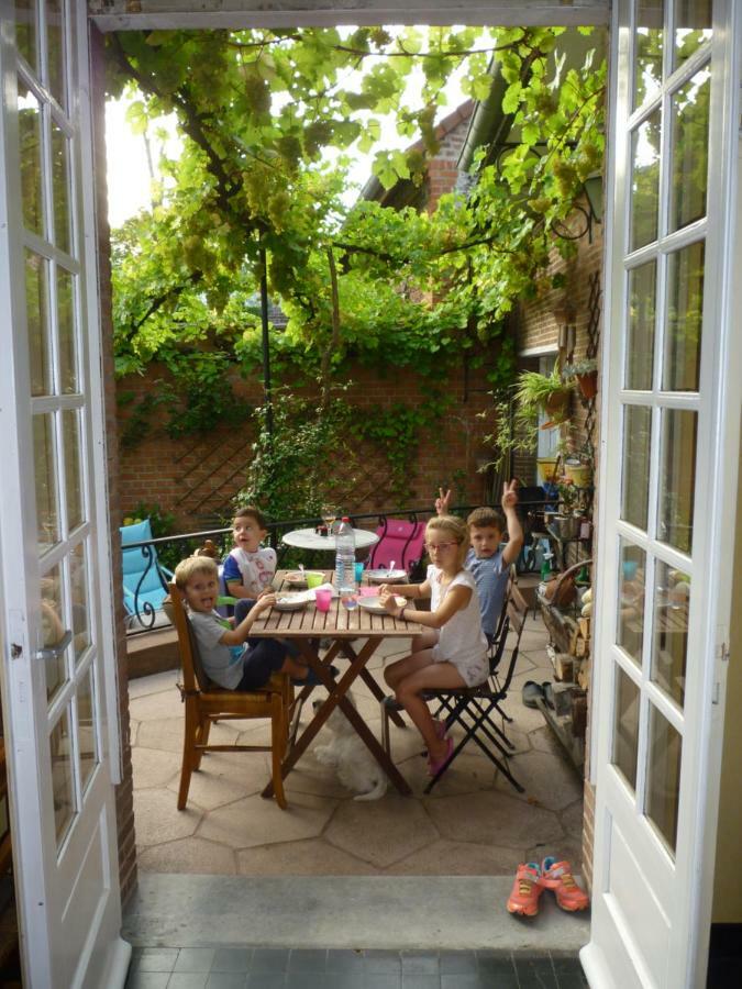 Au Vieux Cedre Bed and Breakfast Mouvaux Εξωτερικό φωτογραφία
